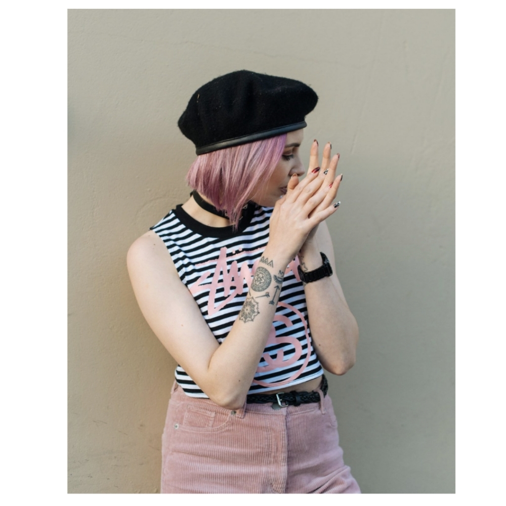 STUSSY~Black&White Stripped Cropped Tank Top~Size Large